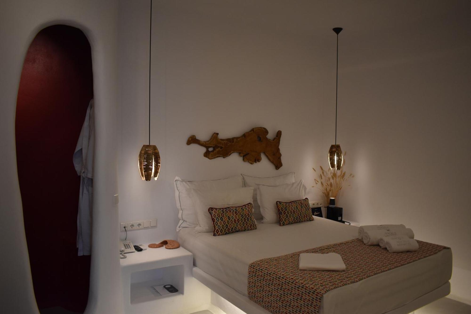 נאוסה Angels Pillow Luxury Boutique Residence - Adults Only מראה חיצוני תמונה